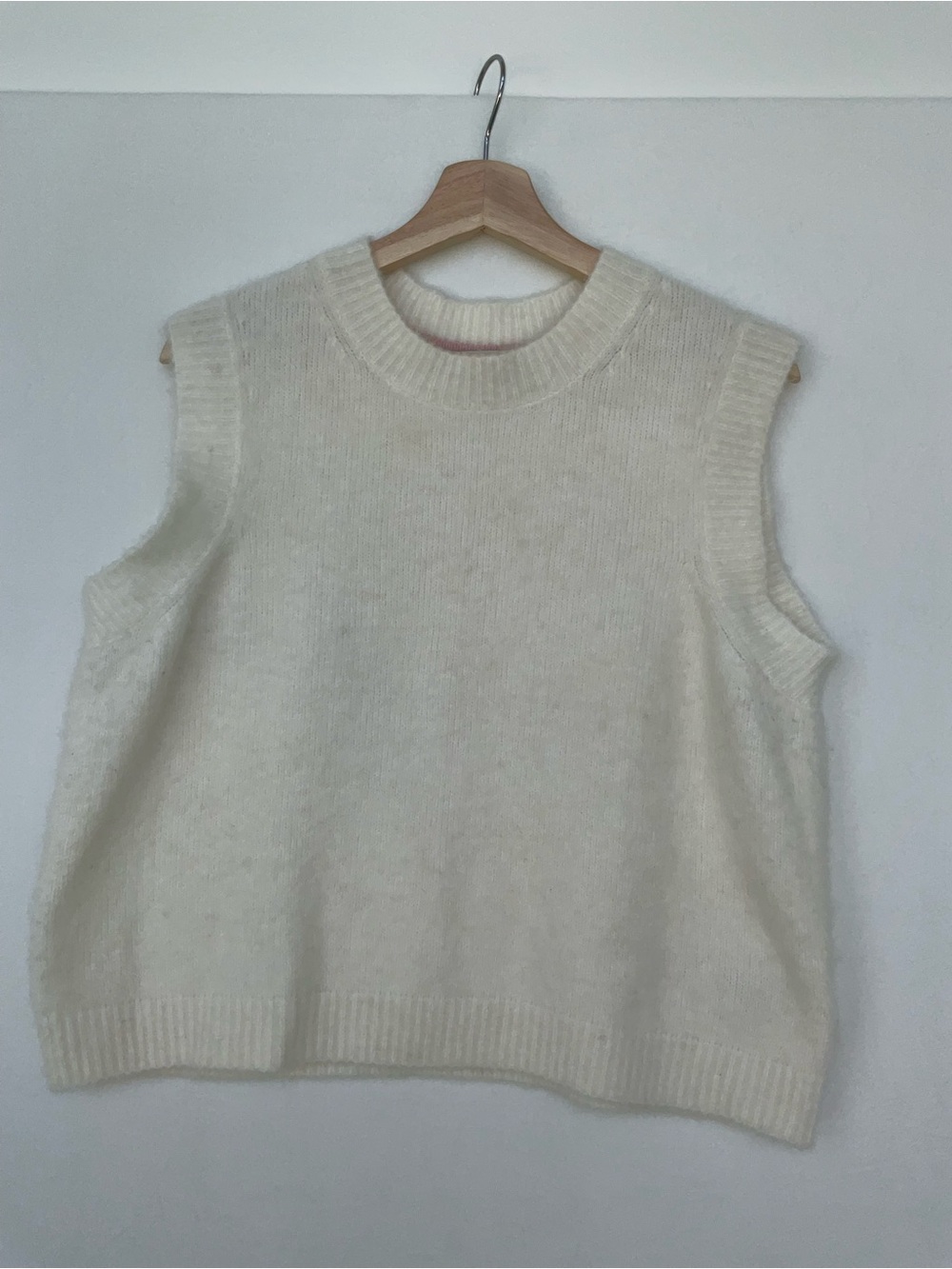 Boden Cream Sleeveless Knit Vest